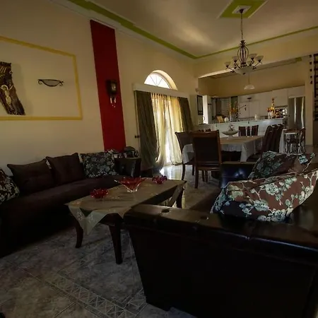 Villa Aphrodite Pírgos