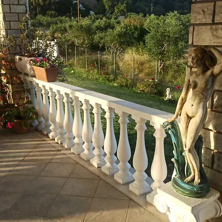 Aphrodite Villa *