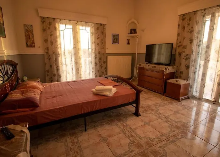 Aphrodite Villa *